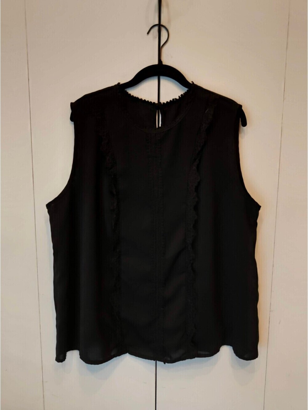 Unbranded | Black Sleeveless Blouse | Ruffle Trim | Women's Top | XL